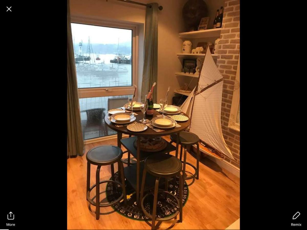 Waterfront Apartment Скарбъро Екстериор снимка